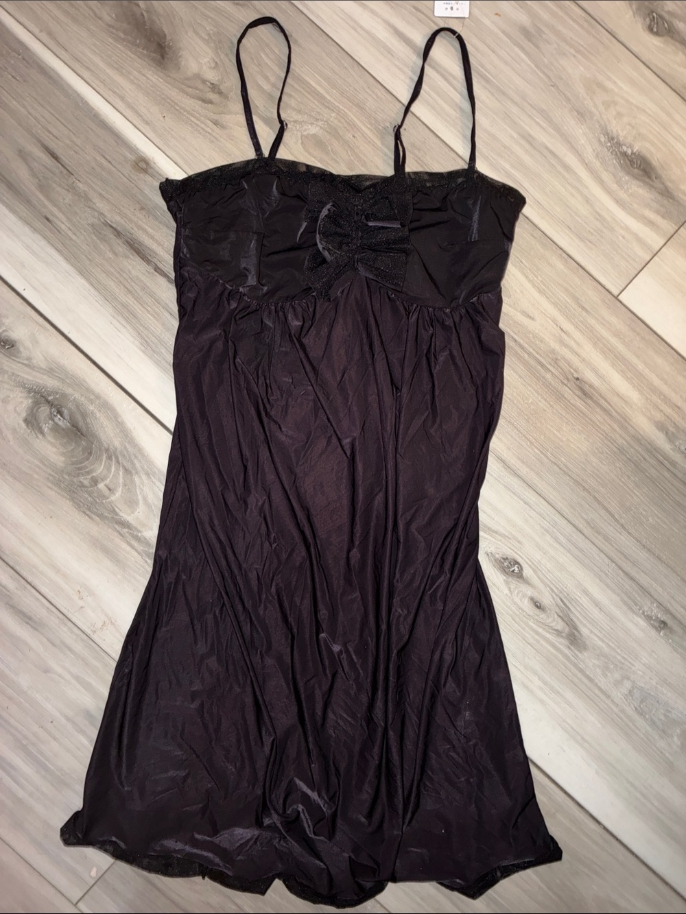 8️⃣ Black Spaghetti-Strap Slip Dress Gown with Lace Trim